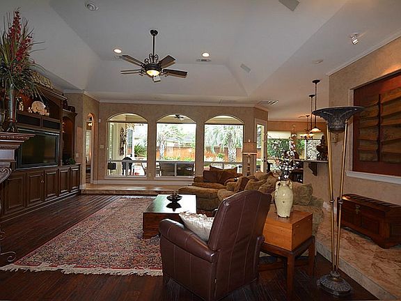 5th image of 13706 Crosslyn Ln