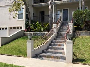 7805 Airport Blvd, Los Angeles, CA 90045