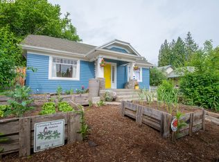 10167 N Iris Way, Portland, OR 97203