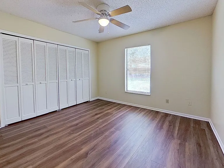 12958 Medford Ln — Photo 16