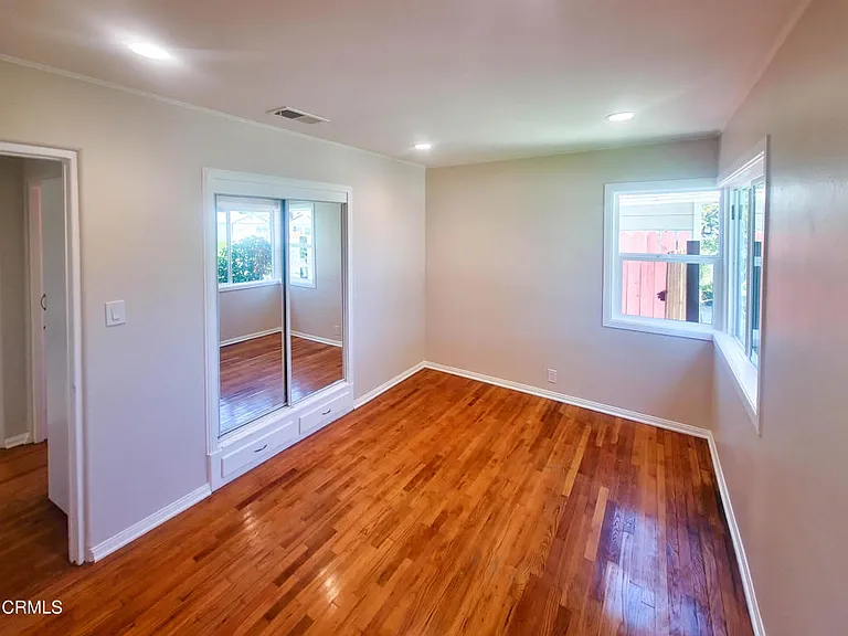 2919 Doolittle Ave — Photo 10