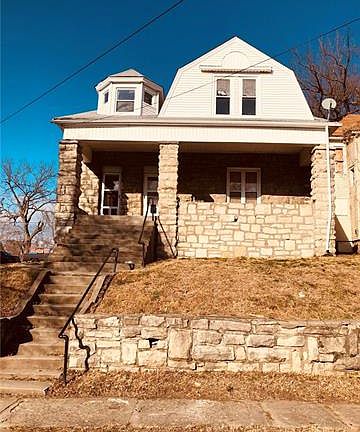 3rd image of 1028 Waverly Ave