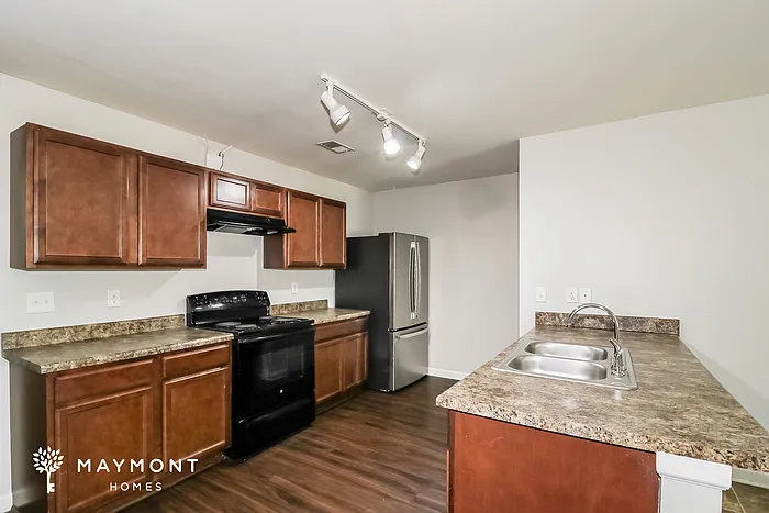 1535 Hydrangea Ln — Photo 7