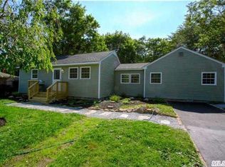 14 Woodville Rd, Middle Island, NY 11953