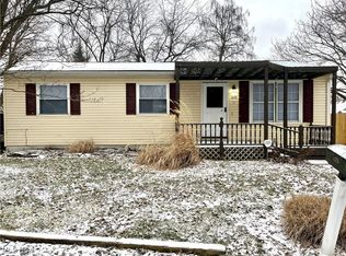 1275 Lincoln Ct, Barberton, OH