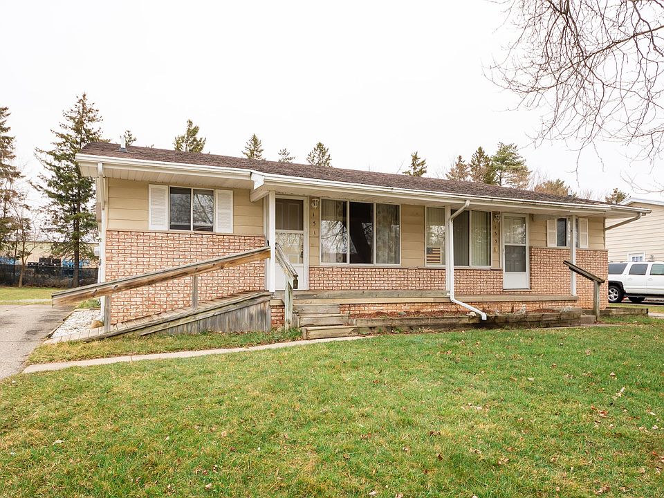 1st image of 133 Grand Manor Dr