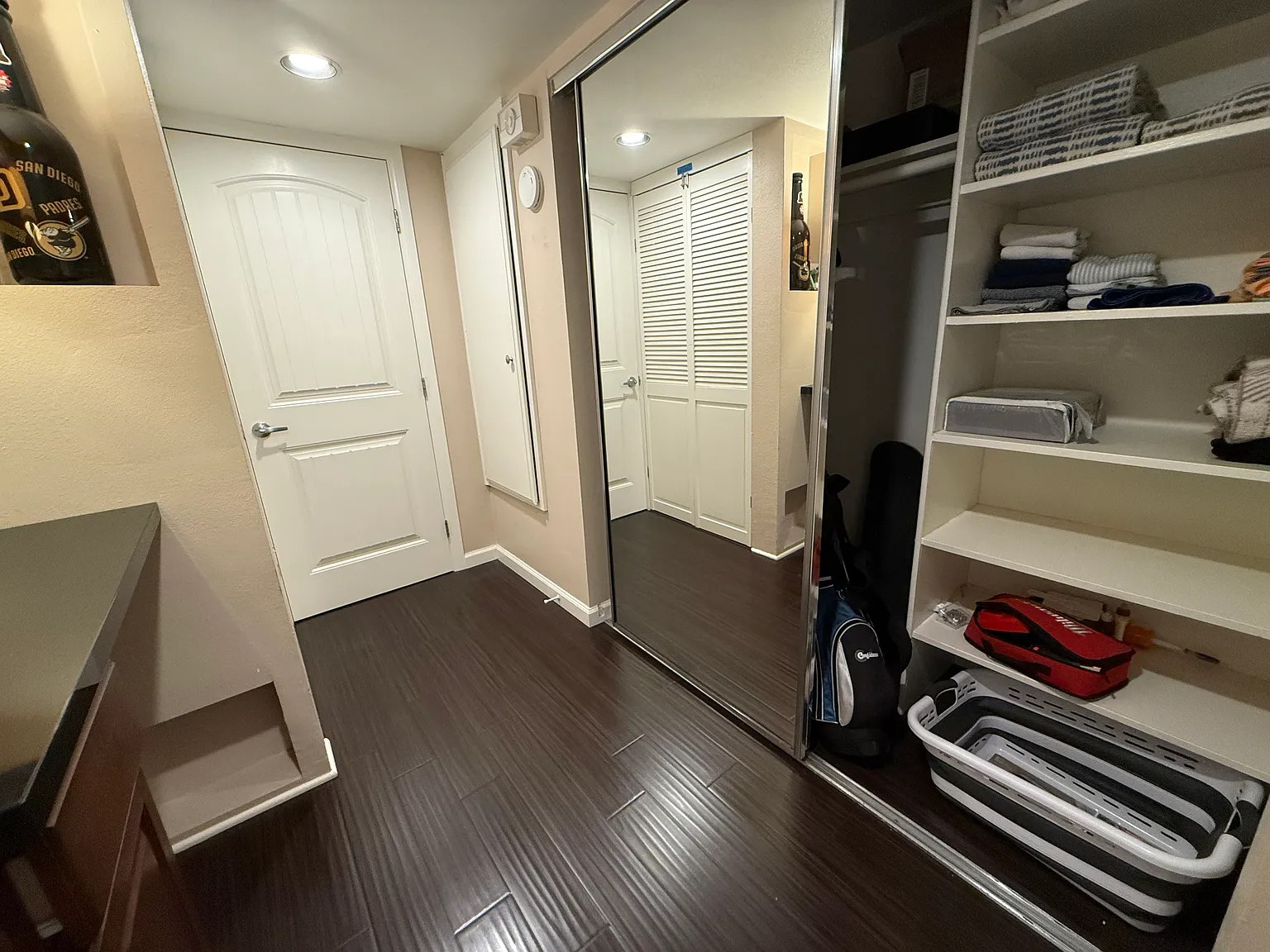 1 bed, 706 sqft, $2,900 — Photo 4