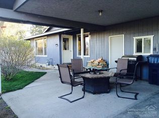 3131 SW Meadow Ln, Redmond, OR 97756