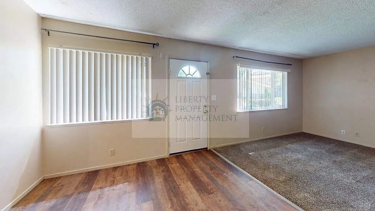 Building Photo - 2221 Palisade Ave #1