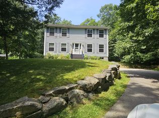 152 Exeter Rd, Newmarket, NH 03857