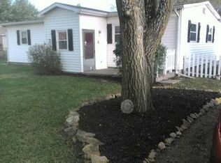 623 W North St, Carbondale, KS 66414