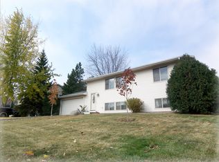 14050 36th Ave N, Plymouth, MN 55447