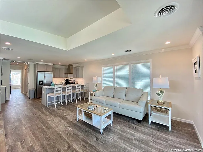 2646 NE Pelican Way E — Photo 6