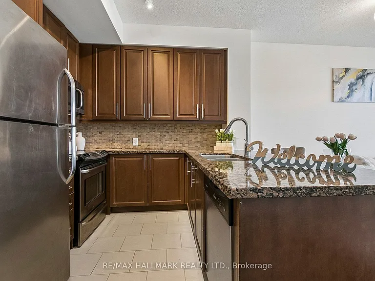 17 Ruddington Dr #705 — Photo 9