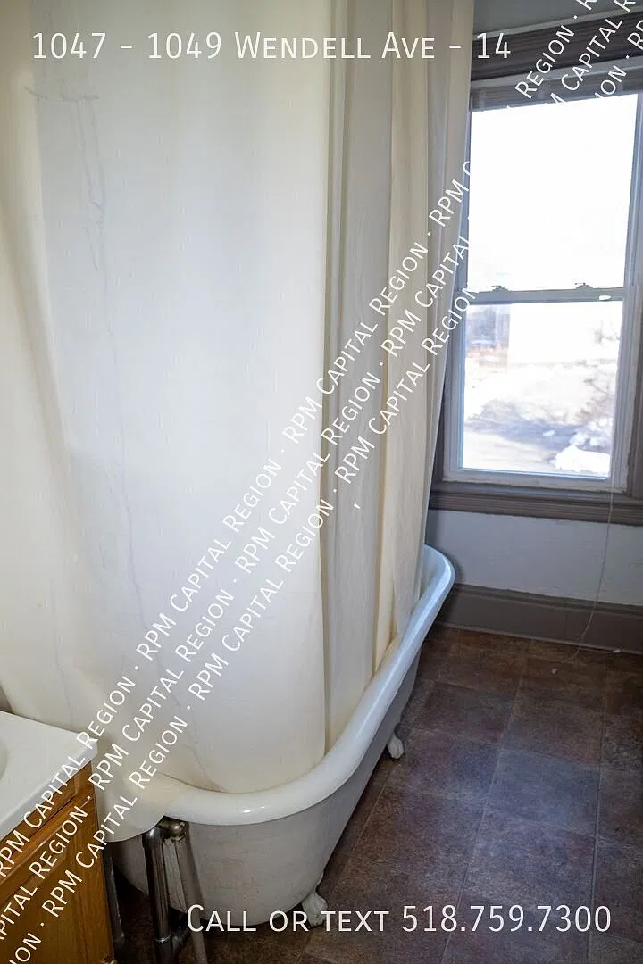 Cozy Studio Apartment — Photo 4