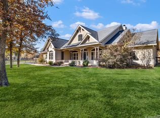 112 Elk Run, La Vernia, TX 78121