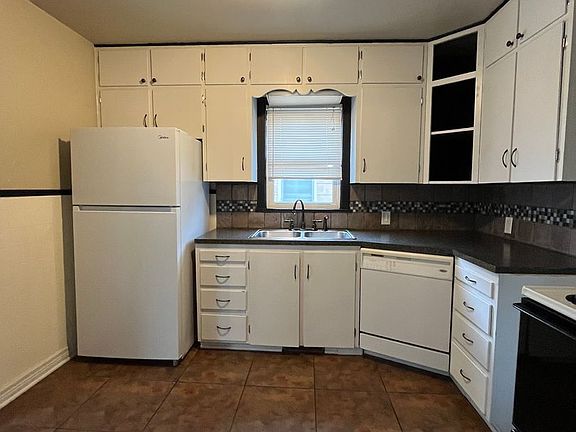 4th image of 605 W Iowa Ave