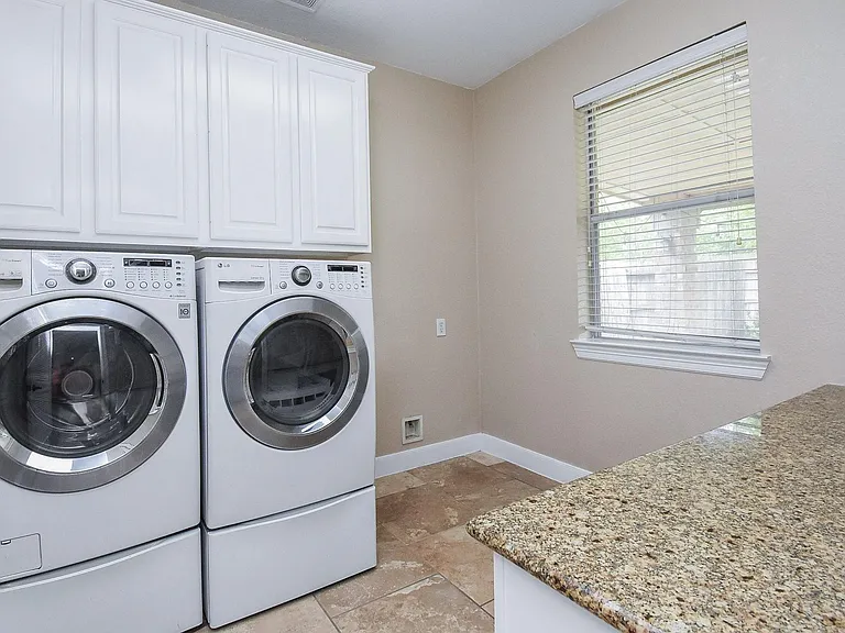 7606 Westmoreland Dr — Photo 35