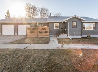 1711 E 11th St, Sioux Falls, SD 57103
