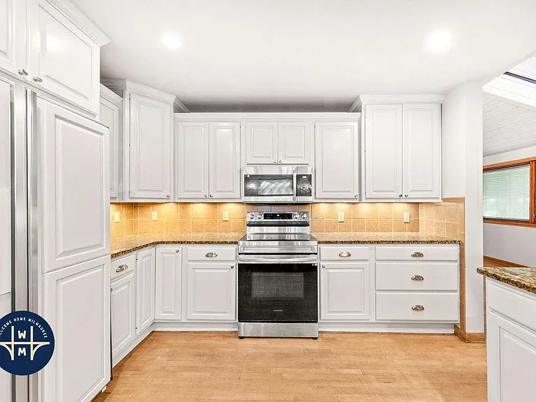 15685 Brojan Dr — Photo 9