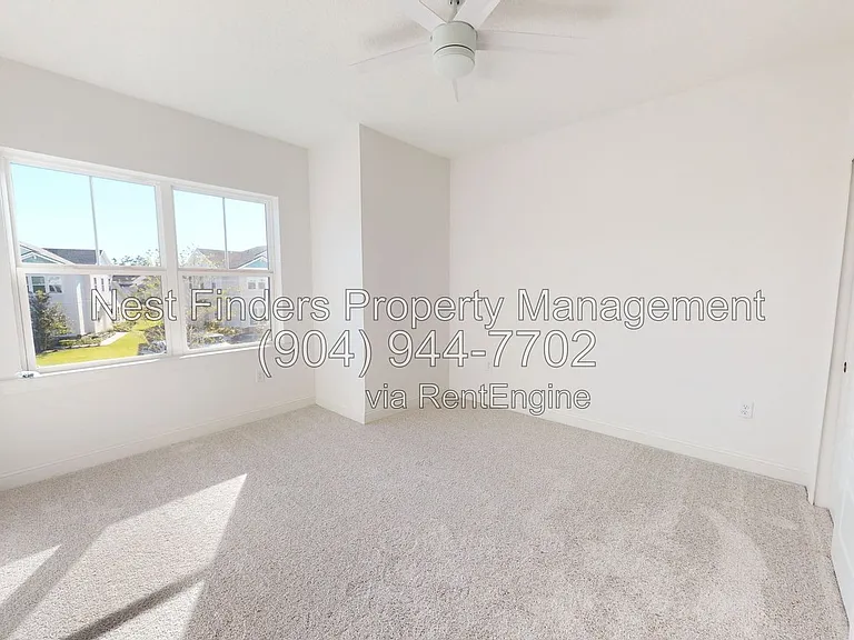 111 Carousel Dr — Photo 22