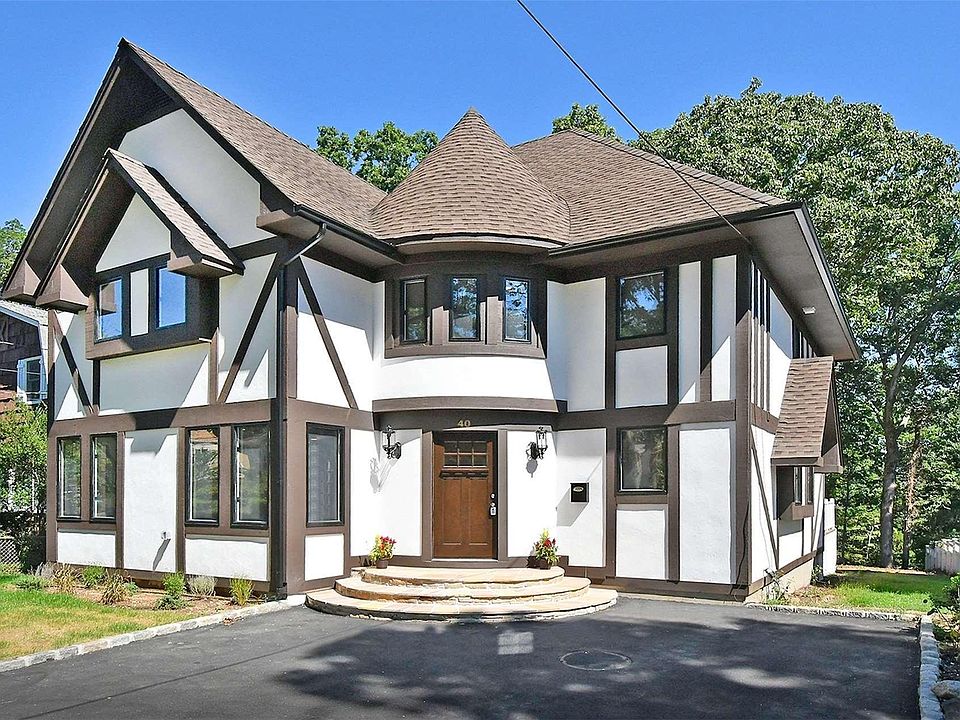 1st image of 40 Laurel St
