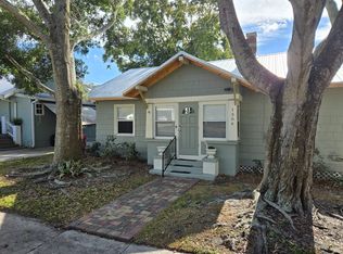 1306 E Boyer St, Tarpon Springs, FL 34689