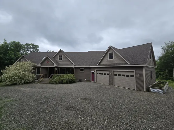 35 Dragonfly Drive, Holden, ME 04429