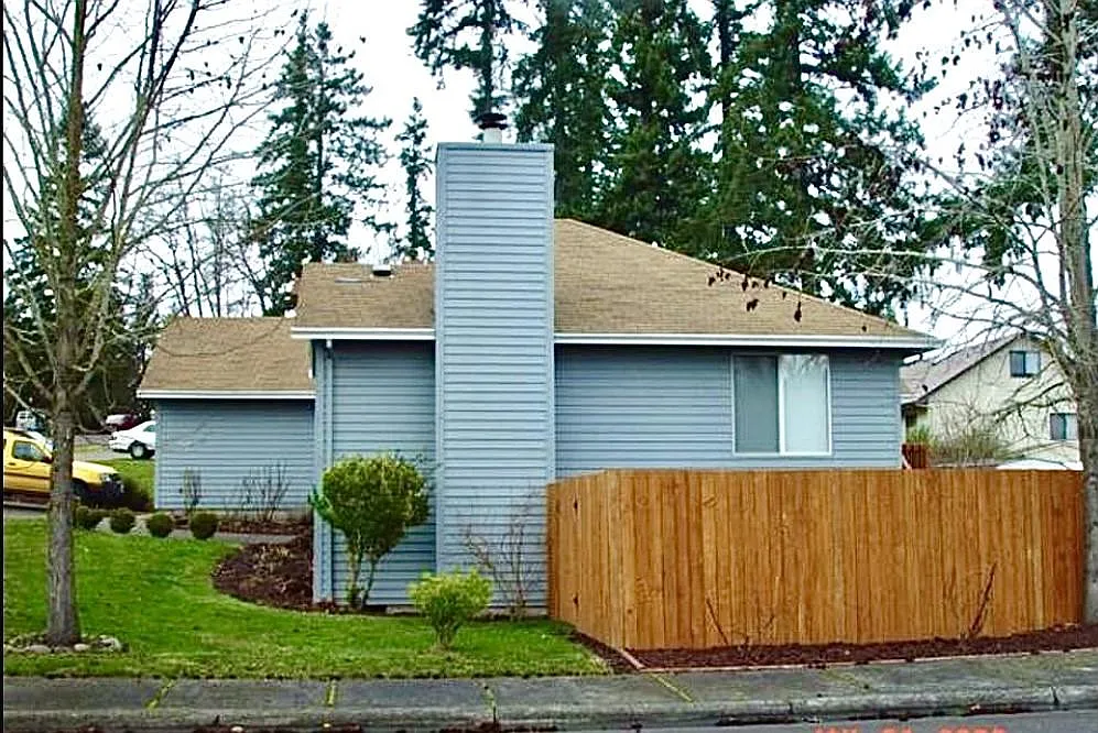 380 NW 150th Ave — Photo 3