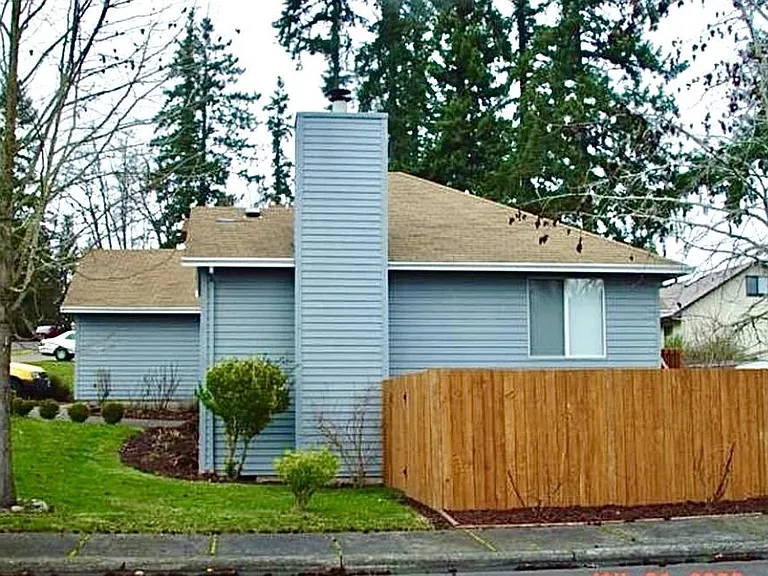 380 NW 150th Ave — Photo 3