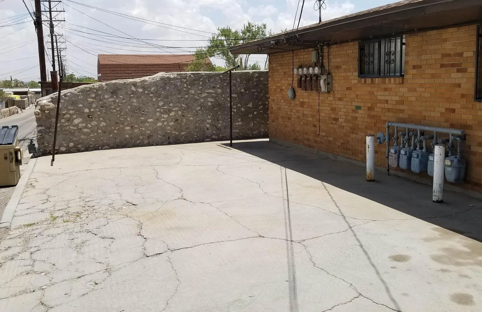 1 bed, 600 sqft, $695 — Photo 3