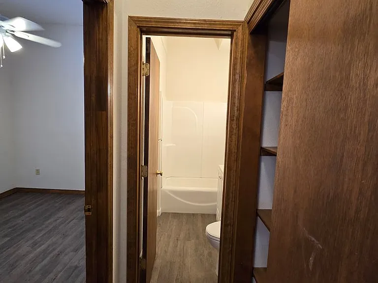 Swingle House Apartments — Photo 5