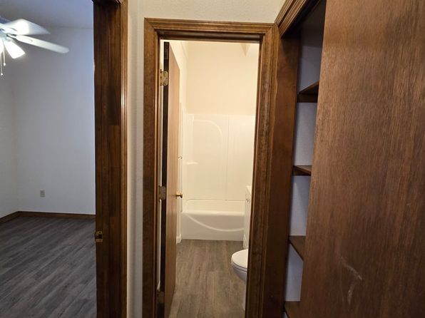 Swingle House Apartments, 111 S Erpelding Rd #302, Leonardville, KS 66449