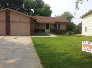12407 Weir St, Omaha, NE 68137