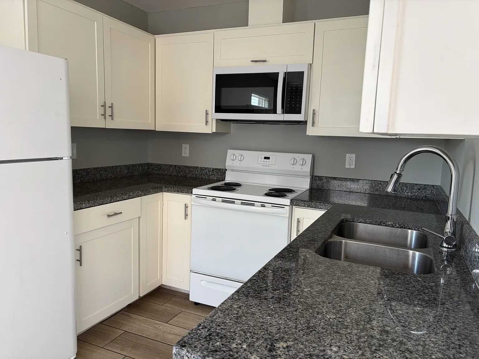825 South Mississippi Street - C — Photo 4
