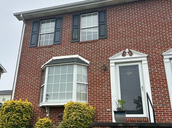 124 Parkside Dr, Winchester, VA 22602