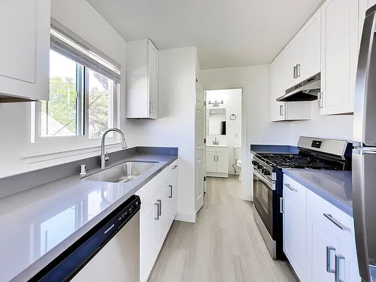 939 Channing Way #D — Photo 4
