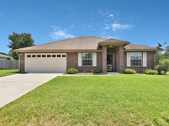 2nd image of 2561 Royal Pointe Dr