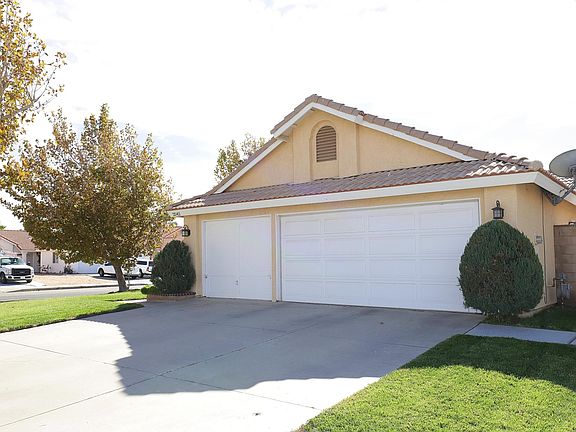 Front of home 4