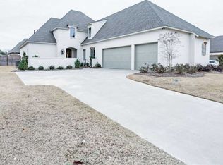 1438 Ruby Pt, Flowood, MS 39232