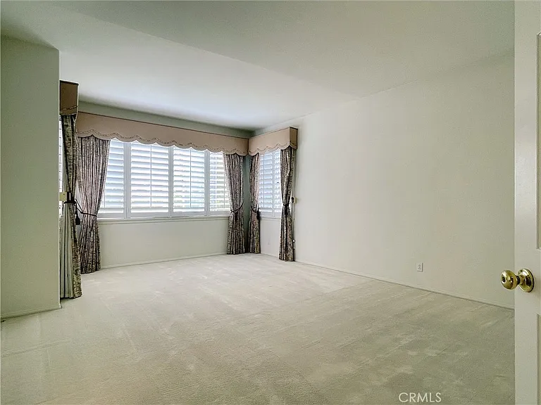 2712 Westbourne Pl — Photo 40