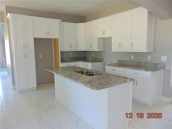 3rd image of 35 Cordona Dr
