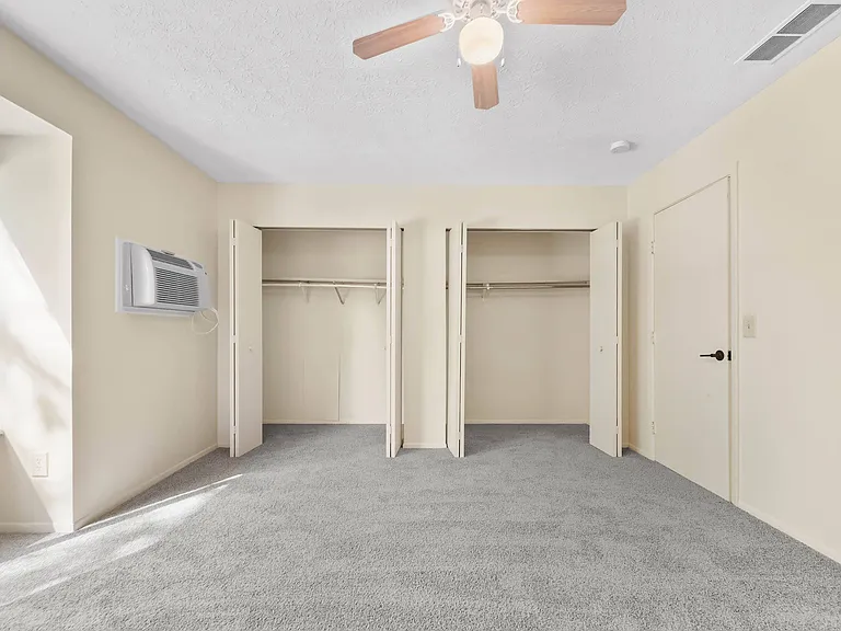 Indian Valley Apartments — Photo 10