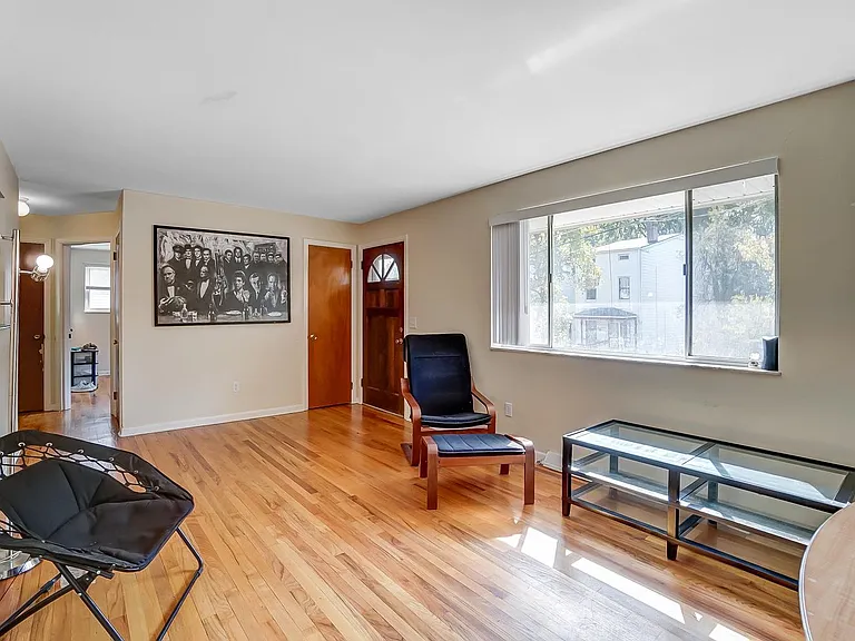 454 Warner St — Photo 30