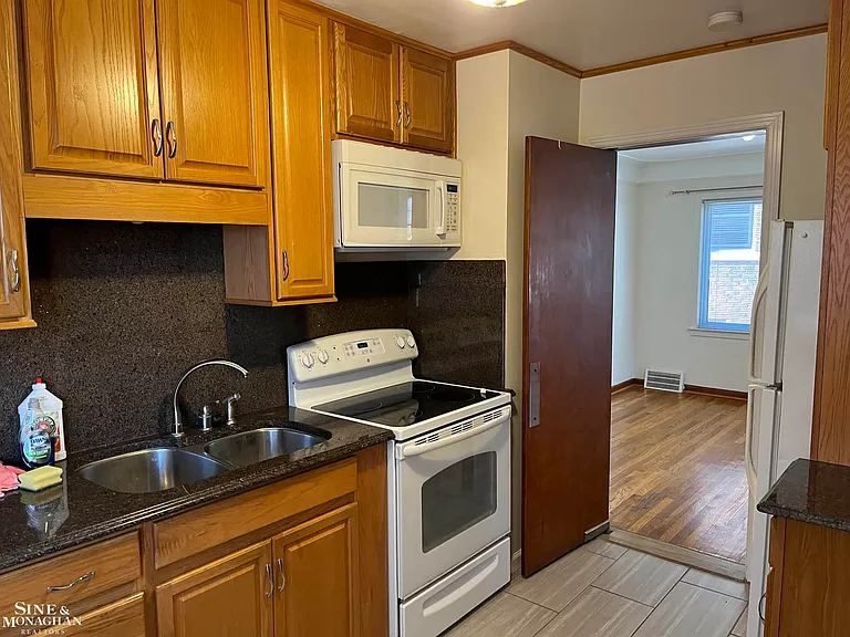 1351 Somerset Ave — Photo 8