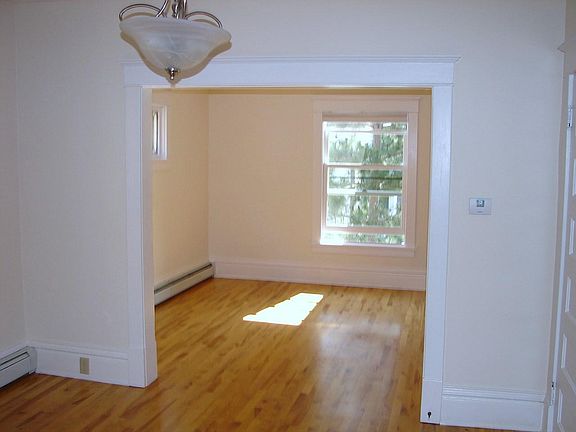 4th image of 3212 Bryant Ave S APT 4