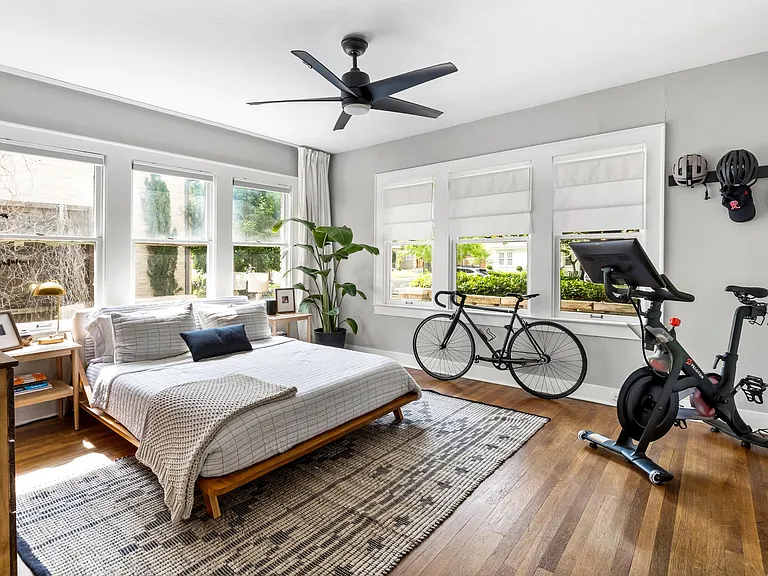5339 Vanderbilt Ave — Photo 13