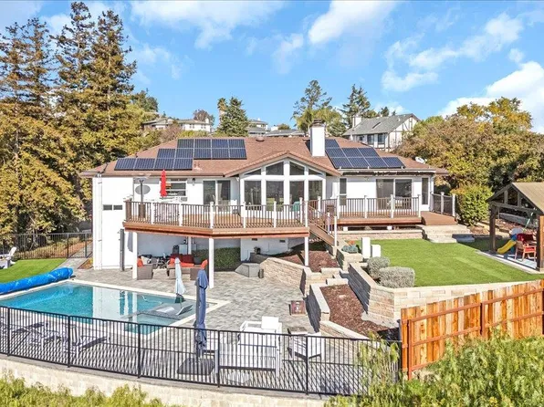 120 Everest Dr, Hollister, CA 95023