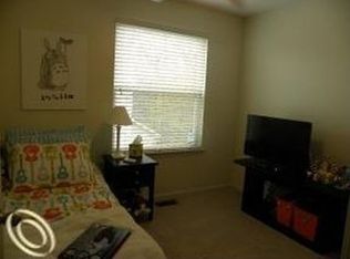 3312 Hickory Dr, Orion, MI