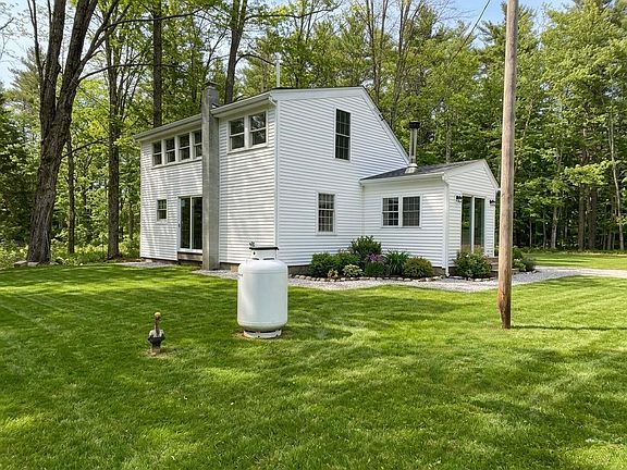 2nd image of 135 Athol Road